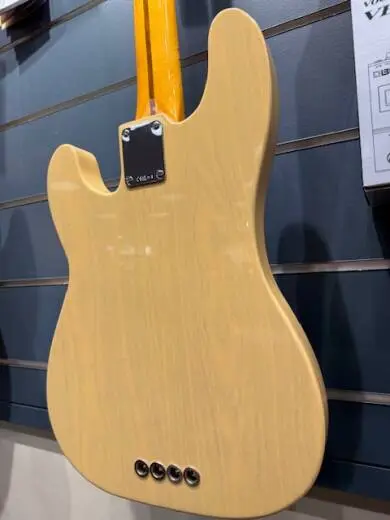 Fender - 017-7042-850 2